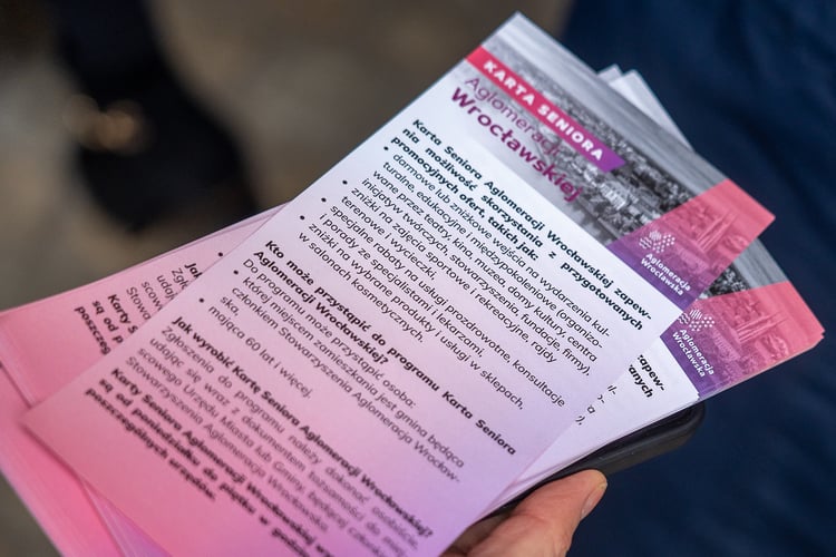 Konferencja prasowa dotycząca rewolucji w komunikacji aglomeracyjnej oraz  Karty Seniora Aglomeracji Wrocławskiej