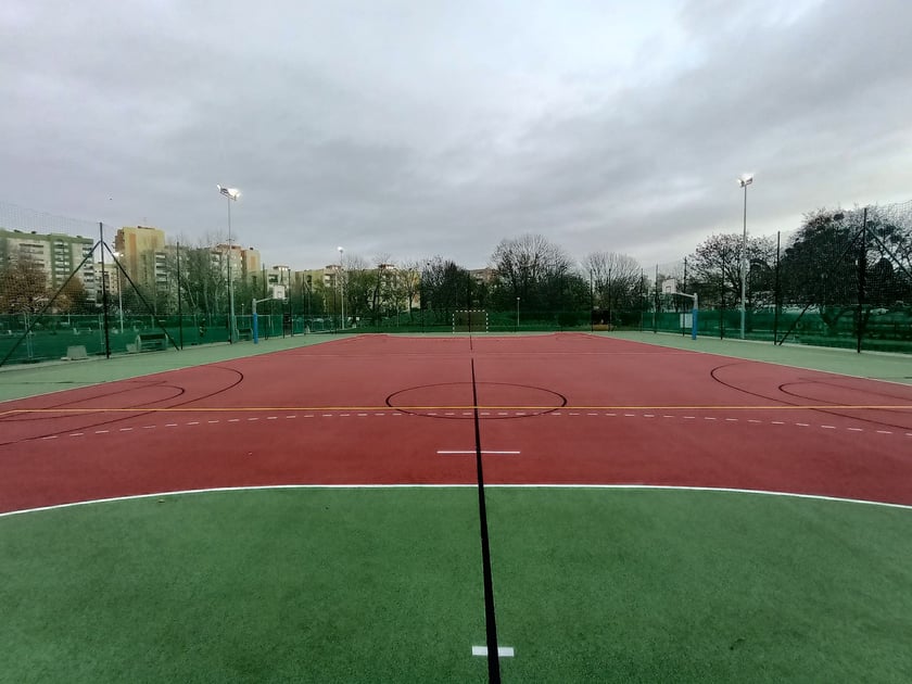 Boisko w ZSP przy ul. Zemskiej