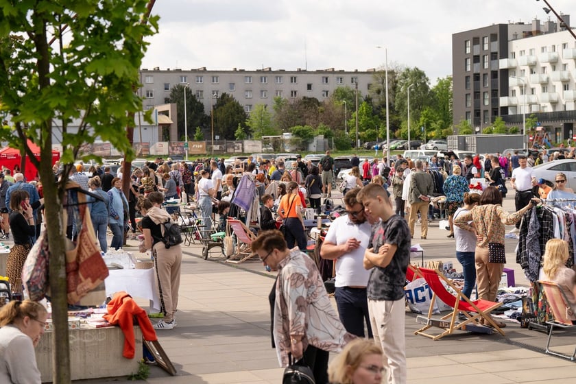 Pchli targ przy Centrum Historii Zjezdnia we Wrocławiu