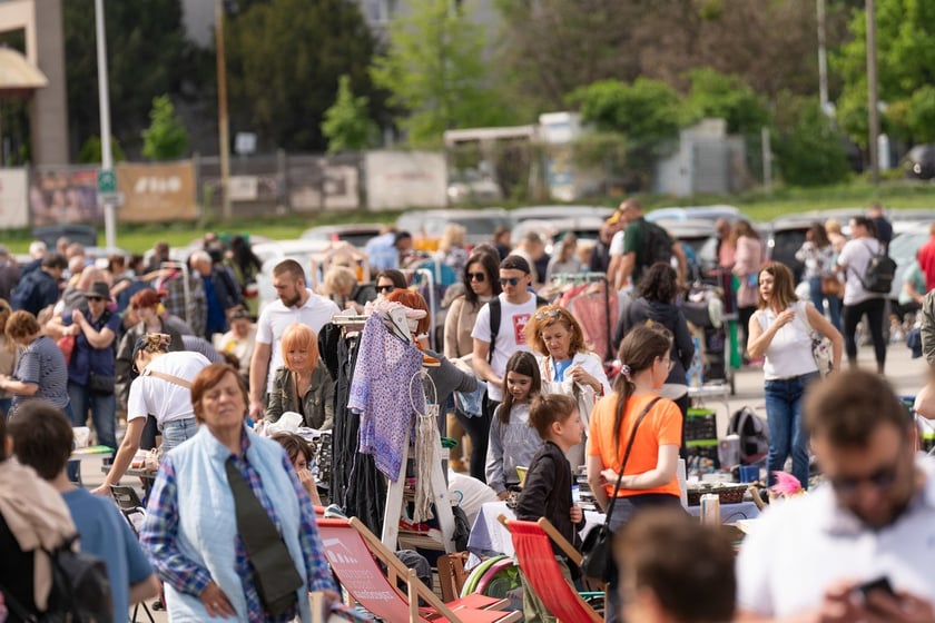 Pchli targ przy Centrum Historii Zjezdnia we Wrocławiu