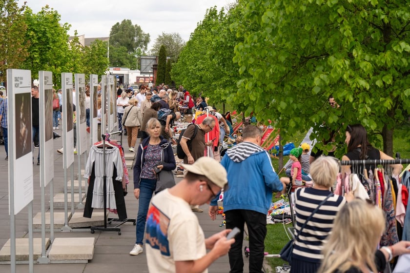 Pchli targ przy Centrum Historii Zjezdnia we Wrocławiu