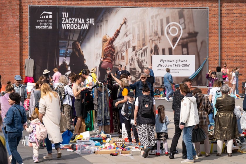 Pchli targ przy Centrum Historii Zjezdnia we Wrocławiu