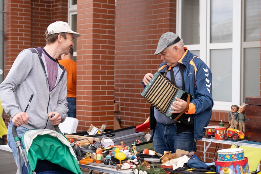 Pchli targ przy Centrum Historii Zjezdnia we Wrocławiu