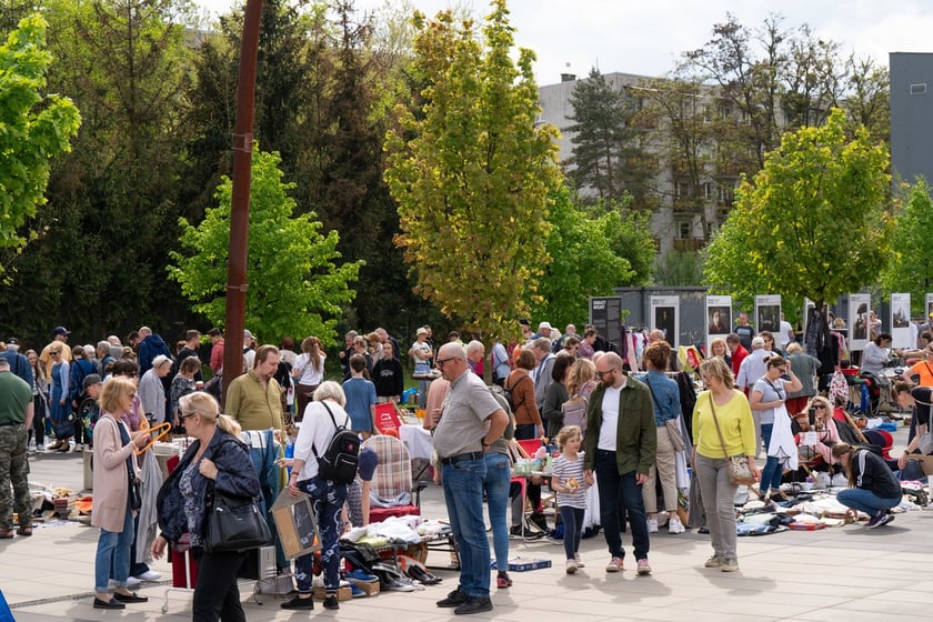 Pchli targ przy Centrum Historii Zjezdnia we Wrocławiu