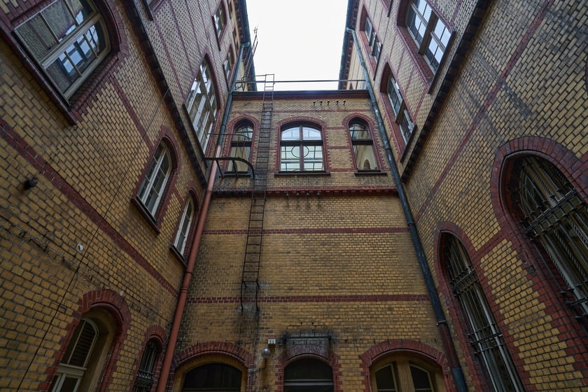 Budynek  dawnej biblioteki przy ul. Szajnochy