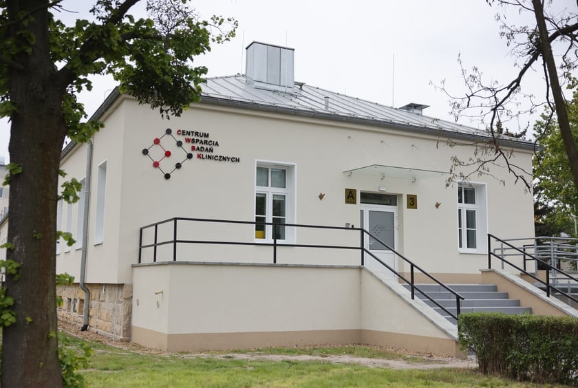 Otwracie zmodernizowanego Zakładu Patomorfologii w 4. Wojskowym Szpitalu Klinicznym we Wrocławiu