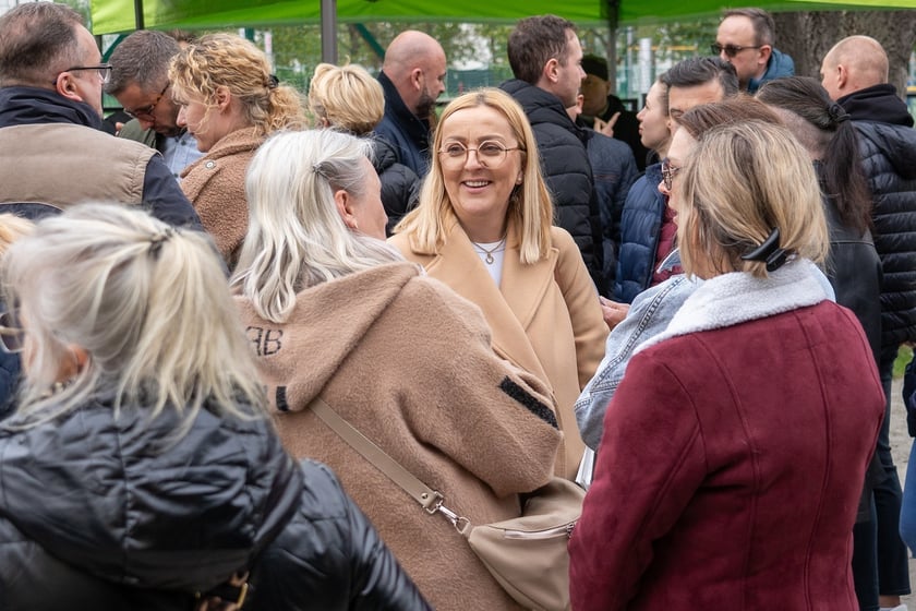 Mieszkańcy Lipy Piotrowskiej na spotkaniu z Jackiem Sutrykiem, prezydentem Wrocławia