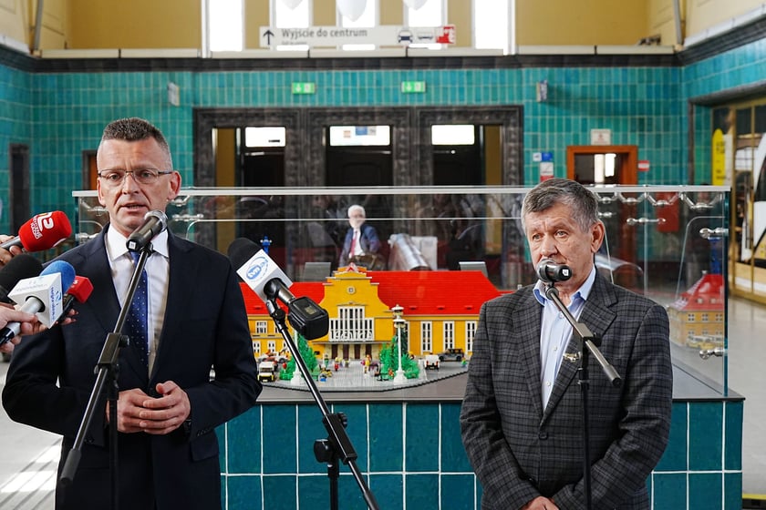 Stacja kolejowa Legnica z Lego