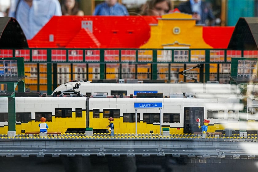 Stacja kolejowa Legnica z Lego