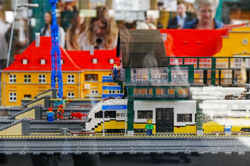 Stacja kolejowa Legnica z Lego