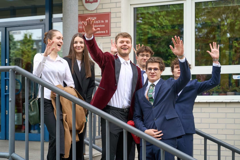 Matura 2024. Maturzyści III LO we Wrocławiu