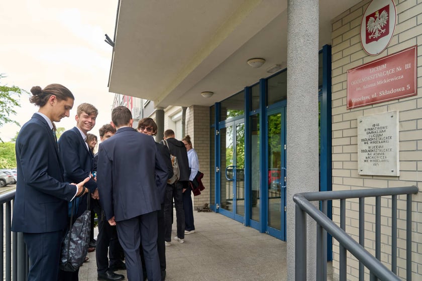 Matura 2024. Maturzyści III LO we Wrocławiu
