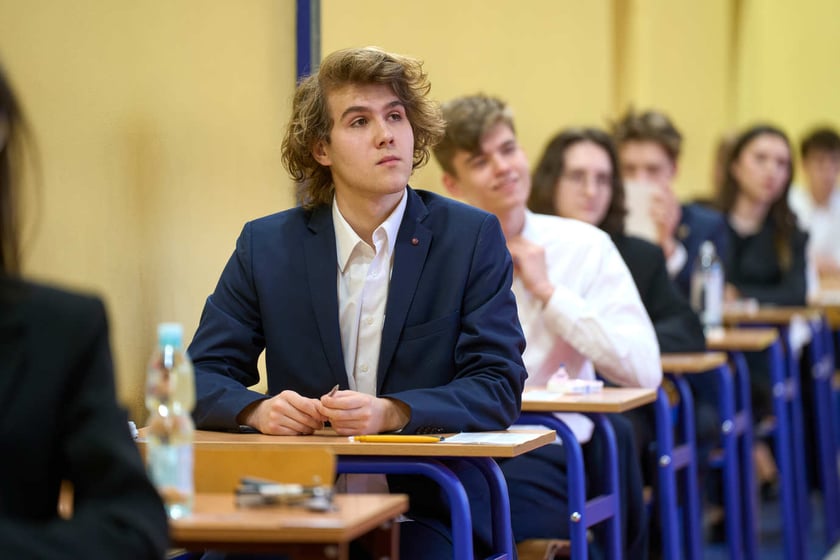 Matura 2024. Maturzyści III LO we Wrocławiu