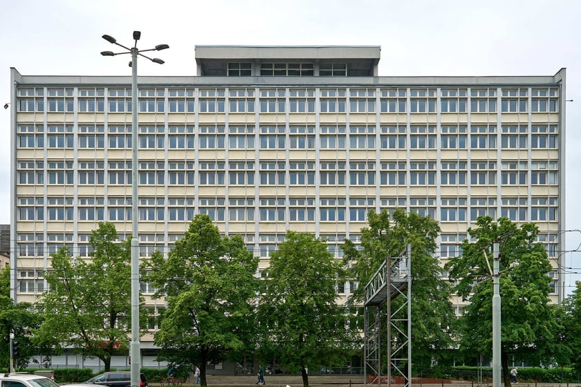 Biurowiec Zremb przy ul. Traugutta na Przedmieściu Oławskim