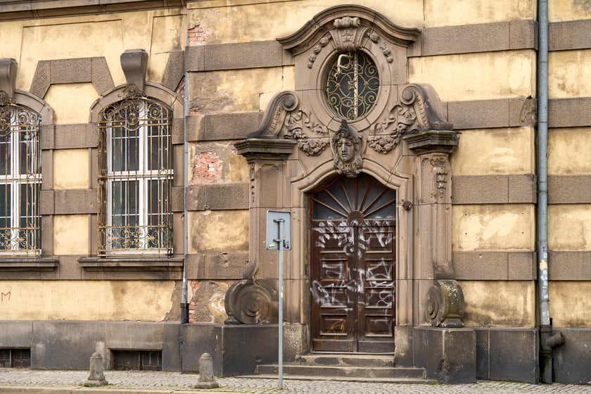 Była Poczta Paczkowa i Telegraf, także siedziba Orange Polska, na Starym Mieście