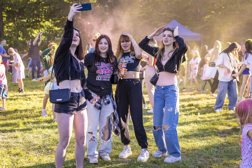 Kolor Fest &ndash; Dzień Kolor&oacute;w Holi (12.05.2024)