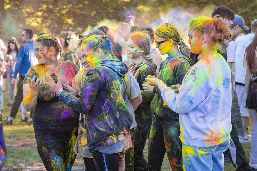 Kolor Fest &ndash; Dzień Kolor&oacute;w Holi (12.05.2024)