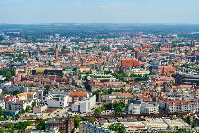 Panorama Wrocławia z tarasu widokowego na Sky Tower
