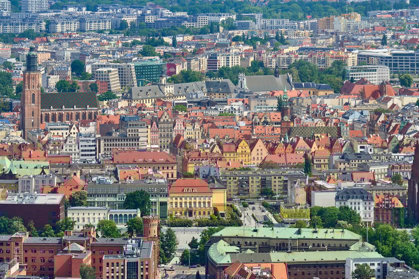 Panorama Wrocławia z tarasu widokowego na Sky Tower