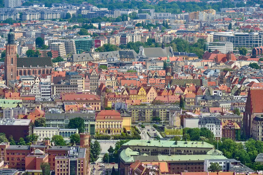 Panorama Wrocławia z tarasu widokowego na Sky Tower