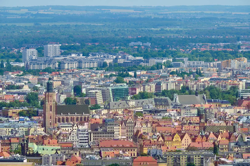 Panorama Wrocławia z tarasu widokowego na Sky Tower