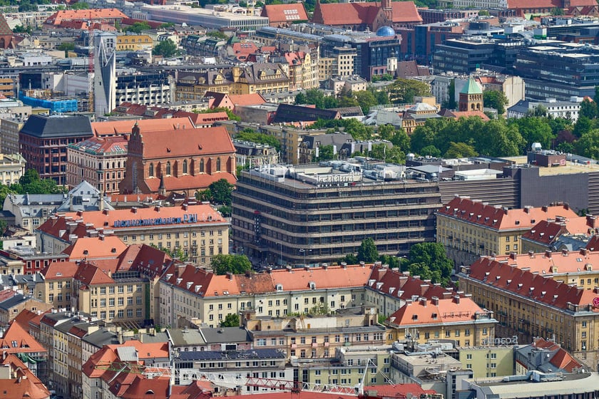 Panorama Wrocławia z tarasu widokowego na Sky Tower
