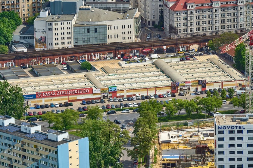 Panorama Wrocławia z tarasu widokowego na Sky Tower