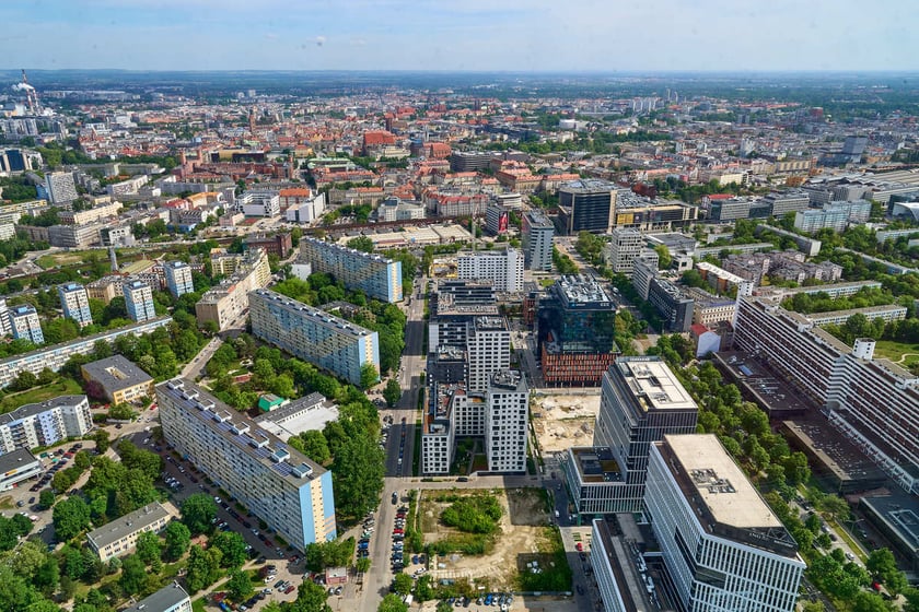 Panorama Wrocławia z tarasu widokowego na Sky Tower