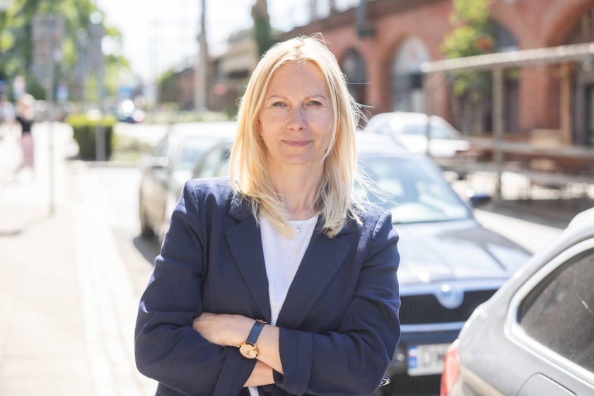 Elżbieta Fedorowska, kierownik Działu Obsługi Rejestracji Pojazdów Urzędu Miejskiego Wrocławia