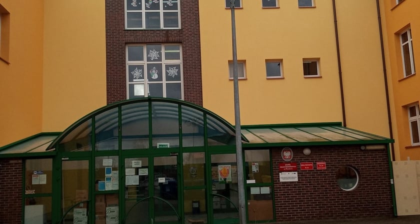 Przebudowa budynku Zespołu Szkolno-Przedszkolnego nr 6 przy ul. Gałczyńskiego.&nbsp;