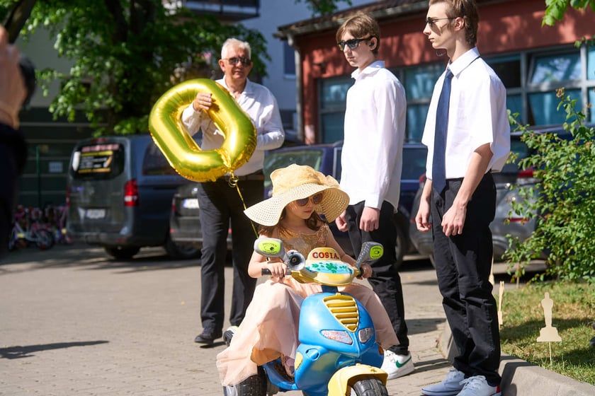 Uroczystość 40-lecia Przedszkola nr 56 &bdquo;Niezapominajka&rdquo; przy ul. Wałbrzyskiej