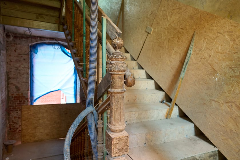 Budowa hotelu Arche Klasztor Wrocław w gmachu przy Kasprowicza, 9 maja 2024