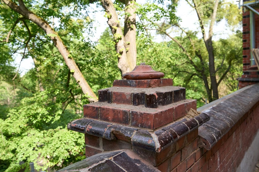 Budowa hotelu Arche Klasztor Wrocław w gmachu przy Kasprowicza, 9 maja 2024