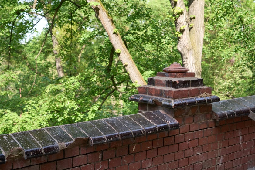 Budowa hotelu Arche Klasztor Wrocław w gmachu przy Kasprowicza, 9 maja 2024