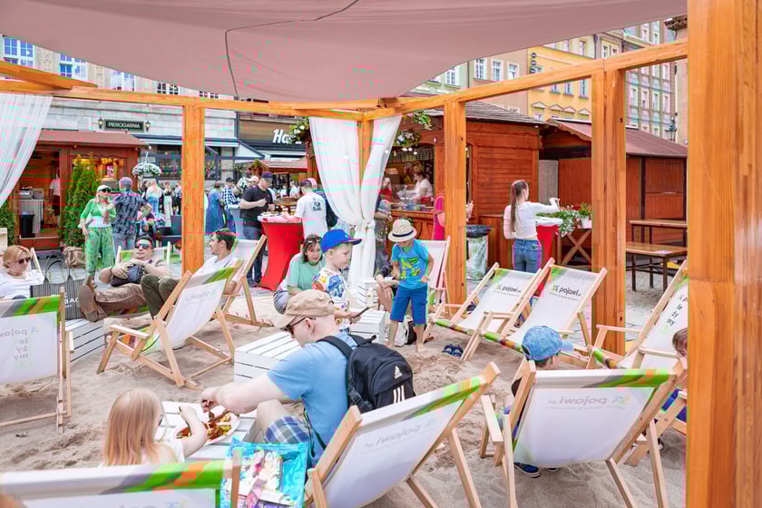 Pierwszy dzień Jarmarku Świętojańskiego we Wrocławiu.