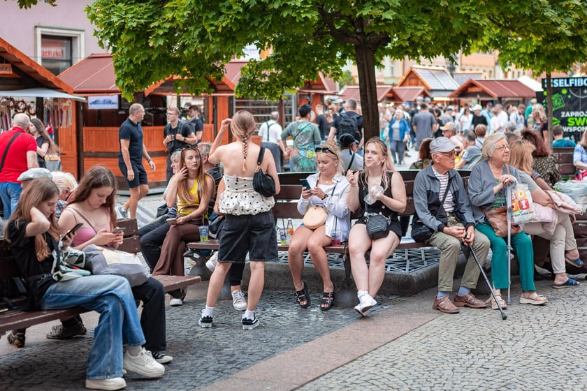 Pierwszy dzień Jarmarku Świętojańskiego we Wrocławiu.