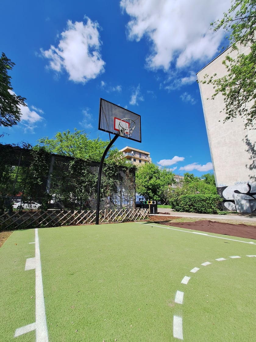 Nowy plac zabaw przy ul. Zielonogórskiej