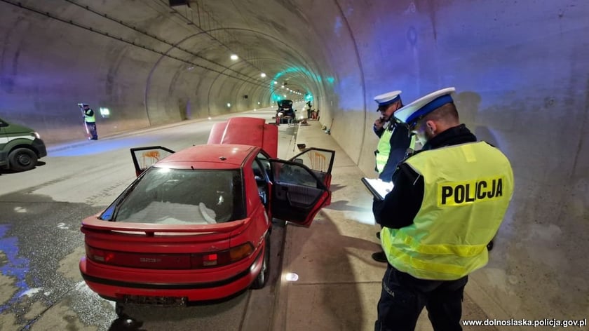 Ćwiczenia ratownicze w nowym tunelu na trasie S3