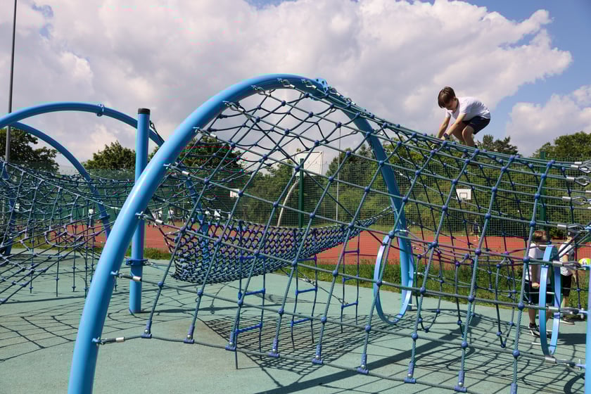 Dzień Sportu w Szkole Podstawowej nr 82 im. Budowniczych Wrocławia przy ul. Blacharskiej 13 (7.06.2024)