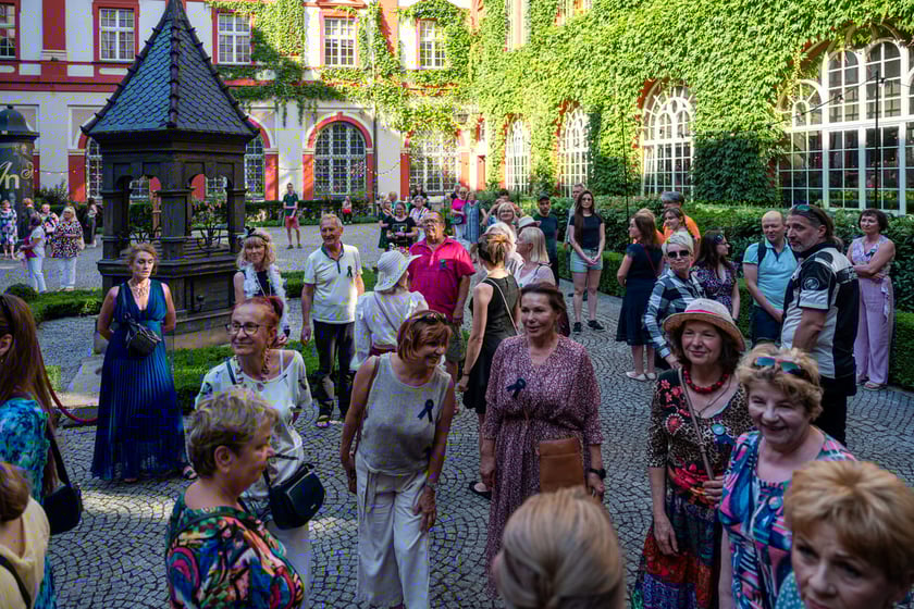 Potańcówka Wrocławska na dziedzińcu Ossolineum. Wrocław, 8 czerwca 2024