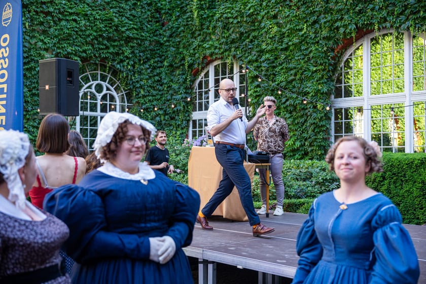 Potańcówka Wrocławska na dziedzińcu Ossolineum. Wrocław, 8 czerwca 2024