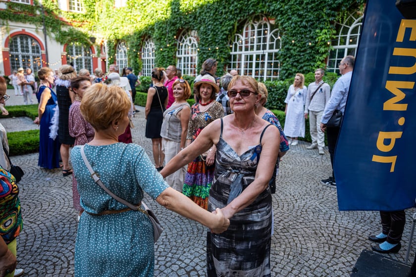 Potańcówka Wrocławska na dziedzińcu Ossolineum. Wrocław, 8 czerwca 2024