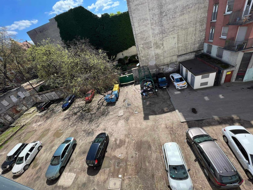 Tak podwórko na Nadodrzu wyglądało przed remontem