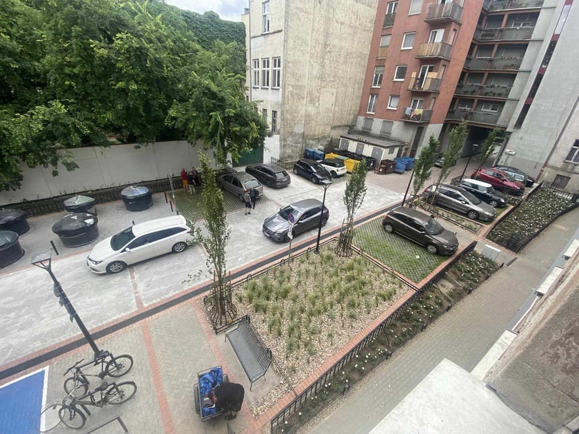 Wyremontowane podwórko na Nadodrzu