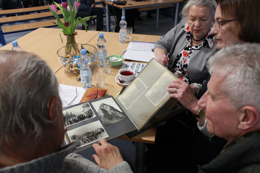 Oporowskie Spotkania z Historią w bibliotece przy ul. Morelowskiego (filia nr 3 Miejskiej Biblioteki Publicznej)