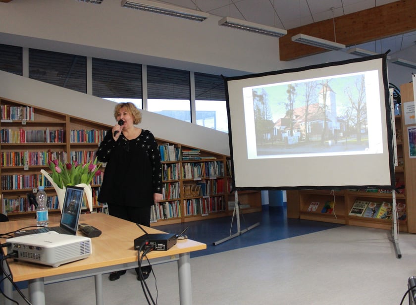 Oporowskie Spotkania z Historią w bibliotece przy ul. Morelowskiego (filia nr 3 Miejskiej Biblioteki Publicznej)
