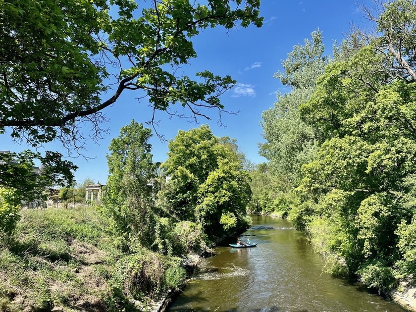 Rzeka Widawa na&nbsp; osiedlu Widawa