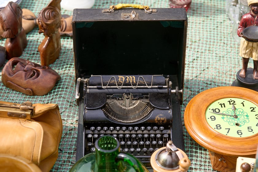 Giełda staroci pod Iglicą, 20 lipca 2024