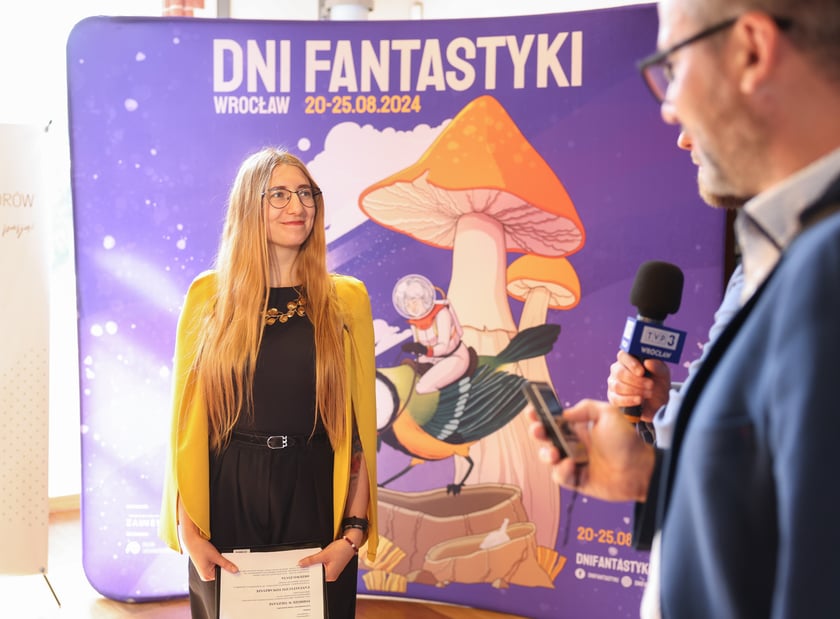 Dni Fantastyki 2024 współorganizuje Gildia Organizatorów, którą reprezentuje Bożena Korol.