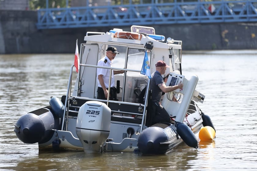 26 lipca 2024 zainstalowano na Odrze bojki monitorujące jakość wody